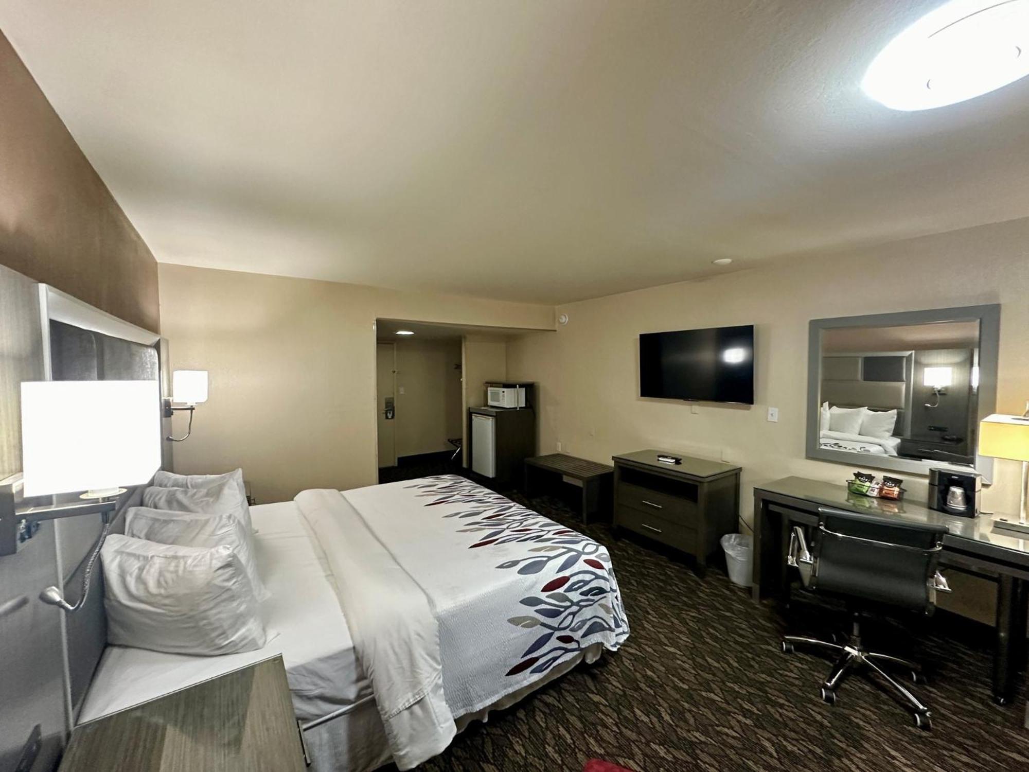 Red Roof Inn Yuba City Bonanza - Marysville エクステリア 写真