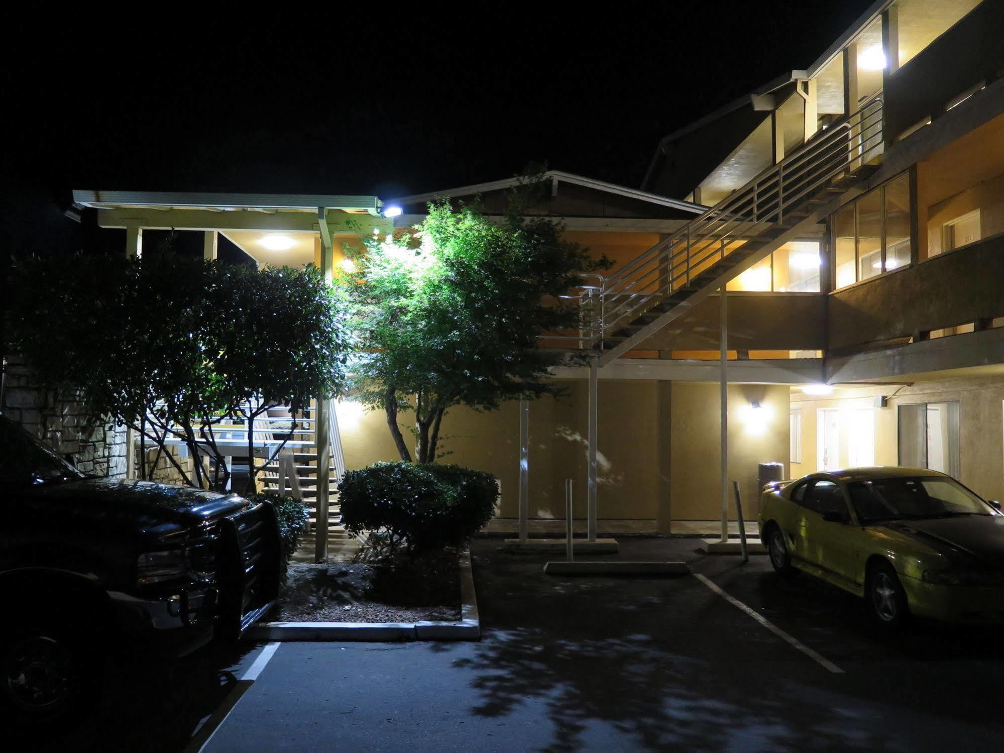 Red Roof Inn Yuba City Bonanza - Marysville エクステリア 写真
