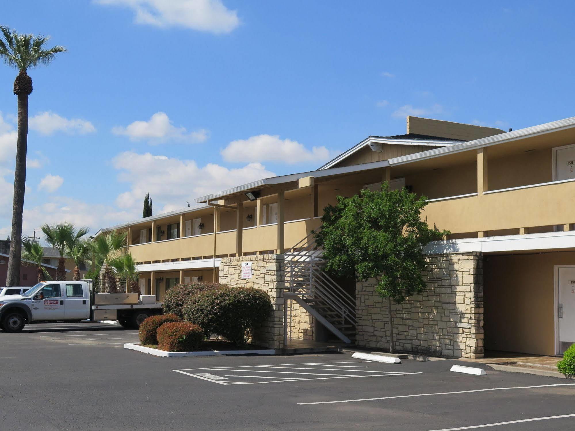 Red Roof Inn Yuba City Bonanza - Marysville エクステリア 写真
